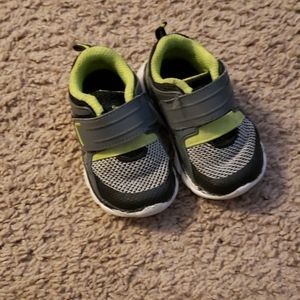 Toddler shoes